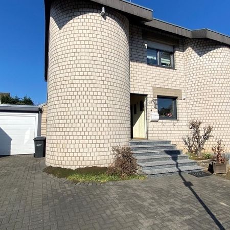 Doppelhaushälfte im schönen Grevenbroich