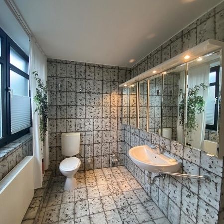 Großzügige Doppelhaushälfte mit Einliegerwohnung in Witten