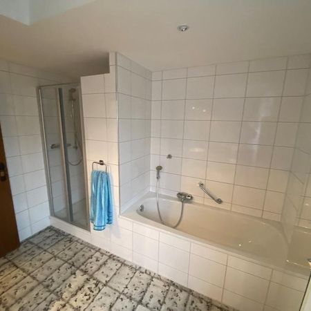 Großzügige Doppelhaushälfte mit Einliegerwohnung in Witten