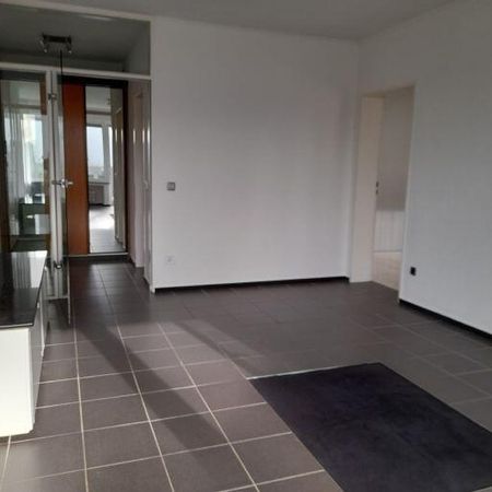 Schicke Wohnung mit Balkon