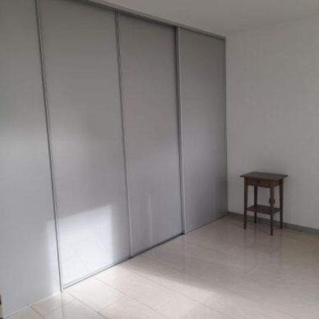 Schicke Wohnung mit Balkon