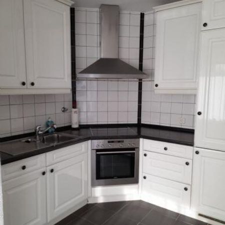 Schicke Wohnung mit Balkon