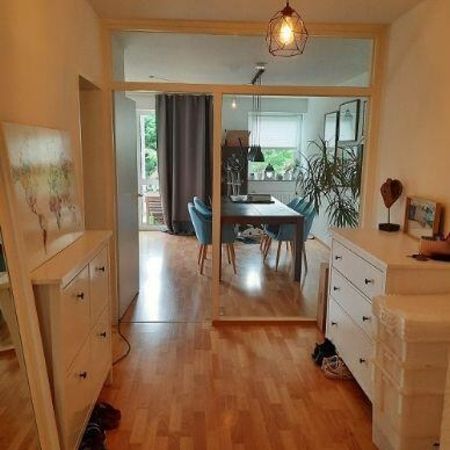 Schöne Wohnung - Nähe Flughafen