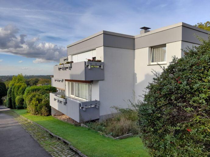 Schicke Wohnung mit Balkon